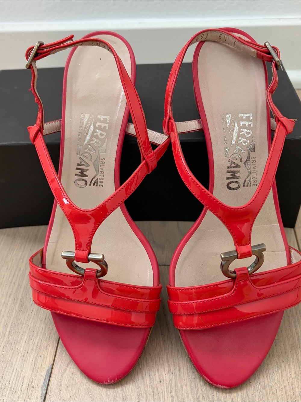 Salvatore Ferragamo Patent Leather T-Strap Sandals Pink